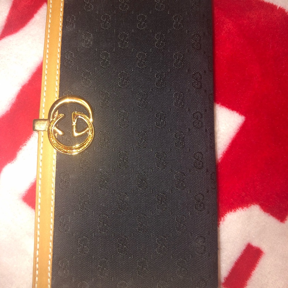 Gucci wallet